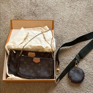 Louis Vuitton Multi Pochette Accessoires